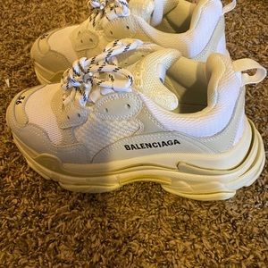 Balenciaga triple s
